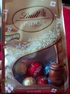 USKRŠNJE ČOKO JAJE ASSORTED GOLD LINDT 180G