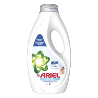 Ariel tečni sensitive 20 pranja 900ml